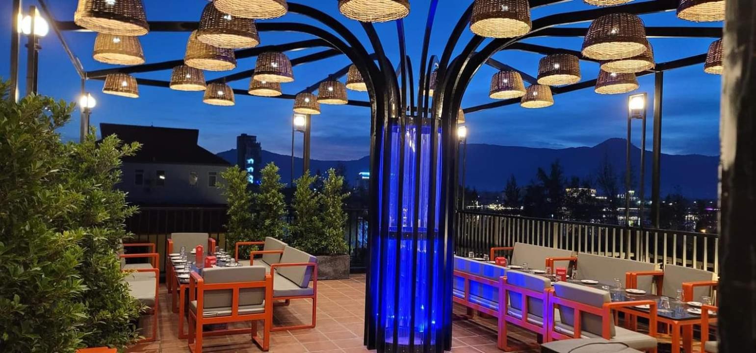 Park Inn Boutique And Hostel กำปอต ภายนอก รูปภาพ